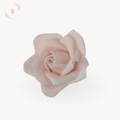 Kis méretű rózsaszín cukorrózsa kézműves tortadísz, felülnézetből