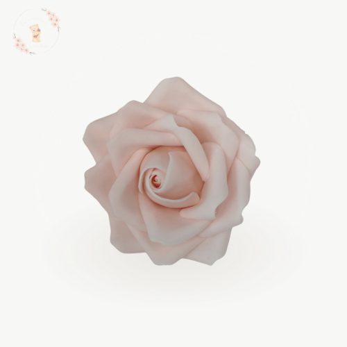 Kézzel készült rózsaszín cukorrózsa tortadísz, nagy méretű, részletgazdag szirmokkal