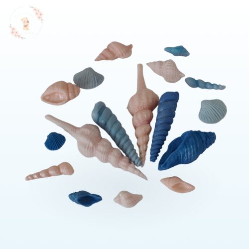 tengeri apró cukordíszek kagylók és csigák vegyes színekben